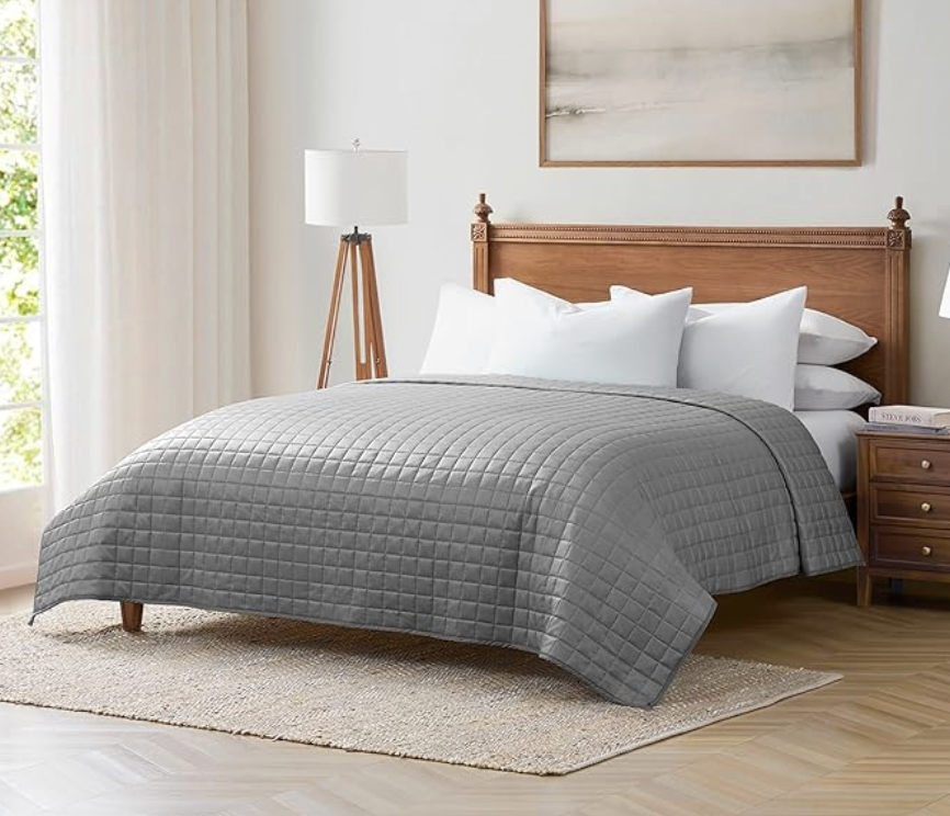 Weighted Blanket for Science-Backed Valentine's Day Present